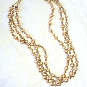 CHAMPAGNE BEIGE PEARL NECKLACE 3 STRAND